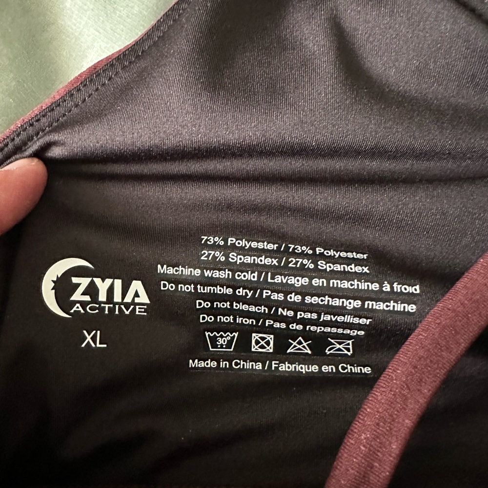ZYIA fig vibration Strappy bra - Picture 3 of 3